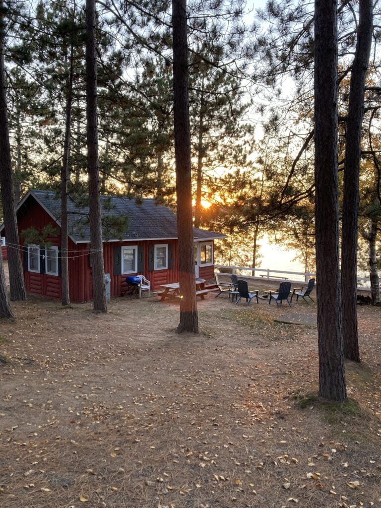 Lake Breeze Cottage