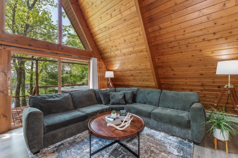 Tamarack Lodge I-12